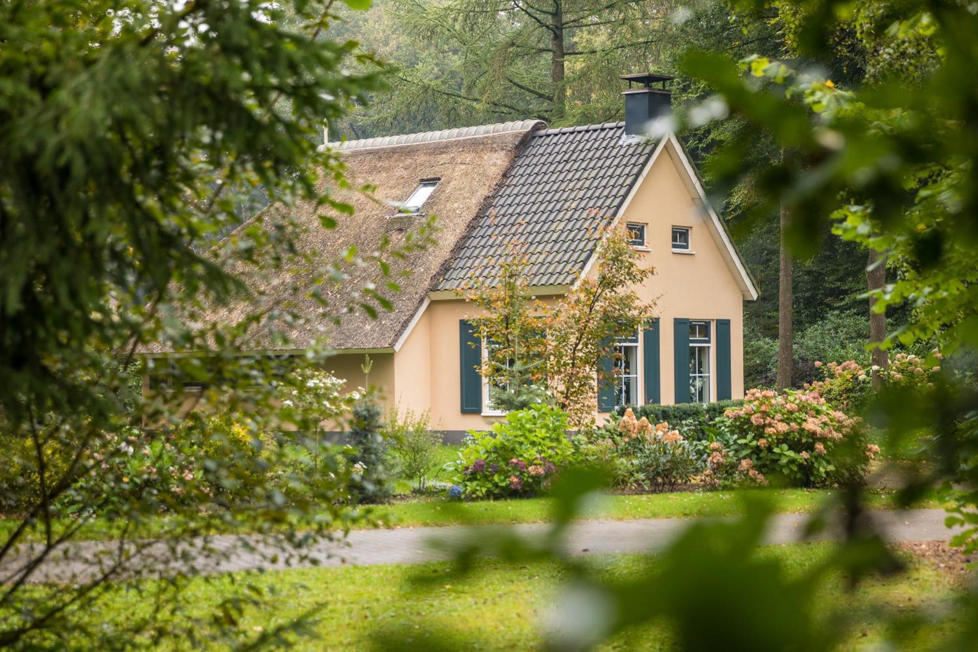 Summio Landgoed Het Grote Zand Hotel Hooghalen Exterior photo